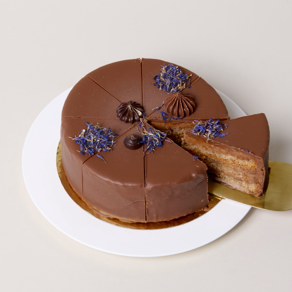 Dessert Pyramid Cake