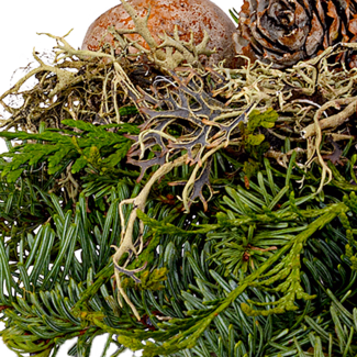 Rotes längliches Adventsgesteck mit Ferrero Giotto 3er