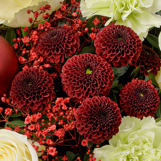 Flower Bouquet Winterzeit with vase & 3 Ferrero Giotto