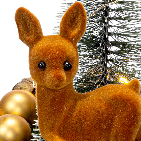 Wintertraum auf Holz mit Lichterkette