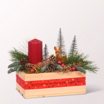 Rotes Gesteck im Holzkasten mit Ferrero Giotto 3er