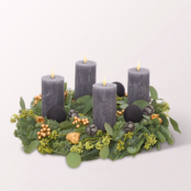 Anthracite Coloured Wreath (Ø 30 cm) with 3 Ferrero Giotto